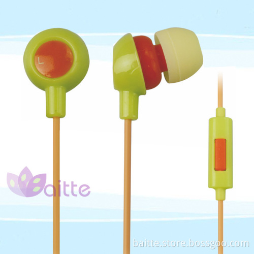 in earphone headphone with candy color with Microphone